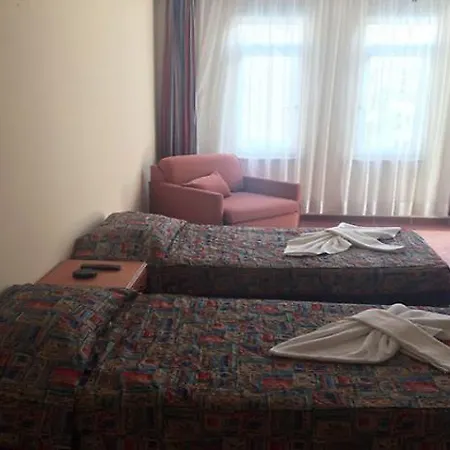 Grand Bahama Otel 3*