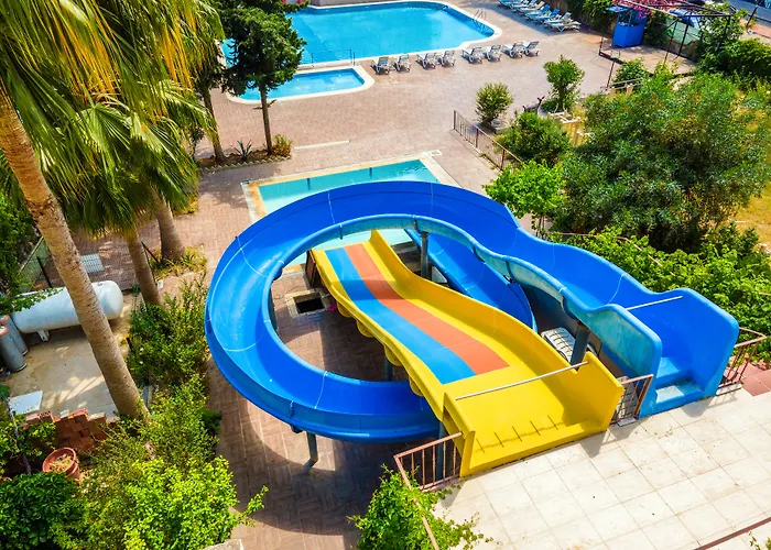 Grand Bahama Hotel 3*