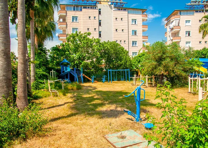 Grand Bahama Аланія