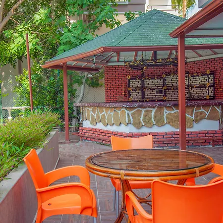 Grand Bahama Отель 3*